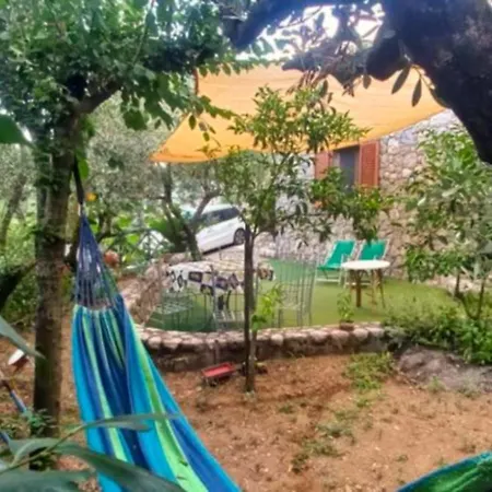 Holiday home Cynara House